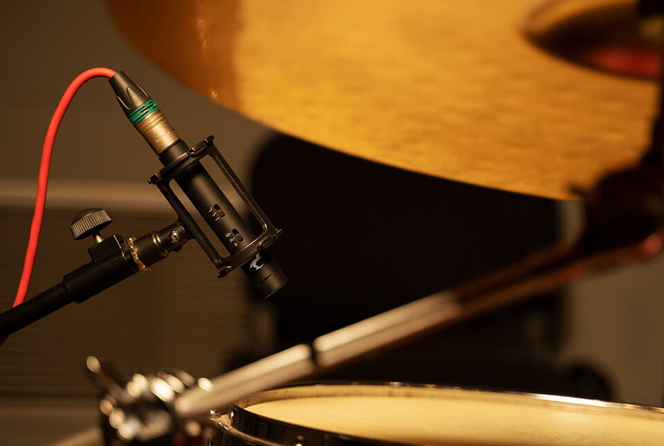 Antelope Audio Edge Note. Конденсаторный моделирующий микрофон