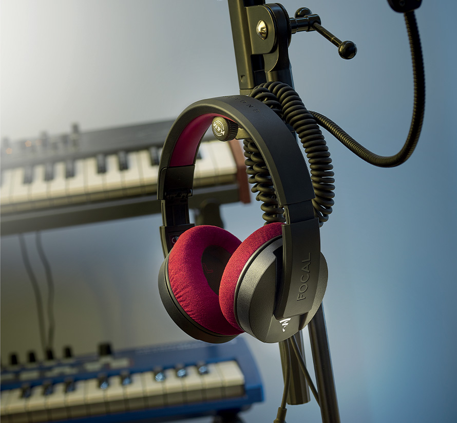 Focal Professional Listen Professional. Профессиональные мониторные наушники