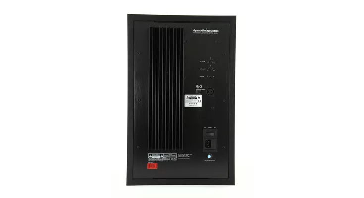 Dynaudio BM-15A. Активный монитор среднего поля