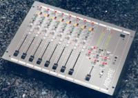 D&R AirMate plus вещательный микшерный пульт